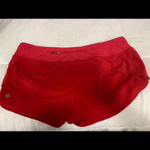 Lululemon Speed Up Shorts - Picture 3 of 5